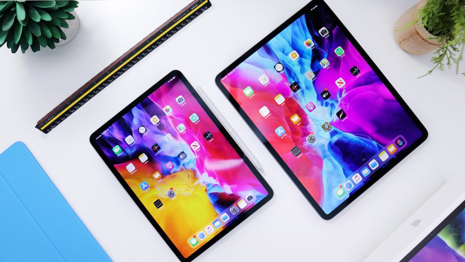 iPad Pro 11 vs 12.9 For Students: Which 2021 iPad Is The Best? - FineDose